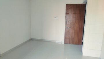 Room in 1 BHK Apartment at Raunak Bliss B2, Ghodbunder Road – for Rent