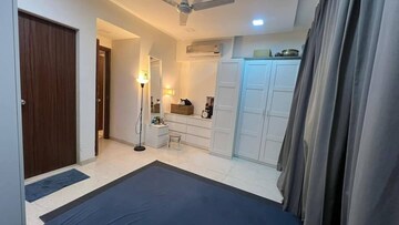 Room in 1 BHK Apartment at Ajmera Valencia, Wadala West – for Rent