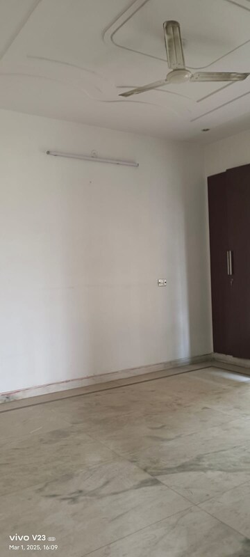 3 BHK Builder Floor For Rent in Uppal Southend, Sector 49