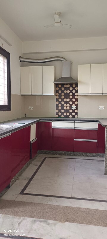 Kitchen in 3 BHK Builder Floor at Uppal Southend, Sector 49 – for Rent