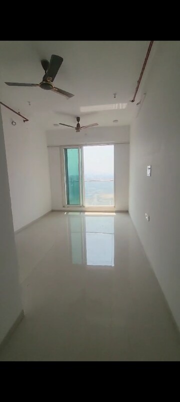 Room in 1 BHK Apartment at Neelam Solstice, Ghatkopar East – for Rent