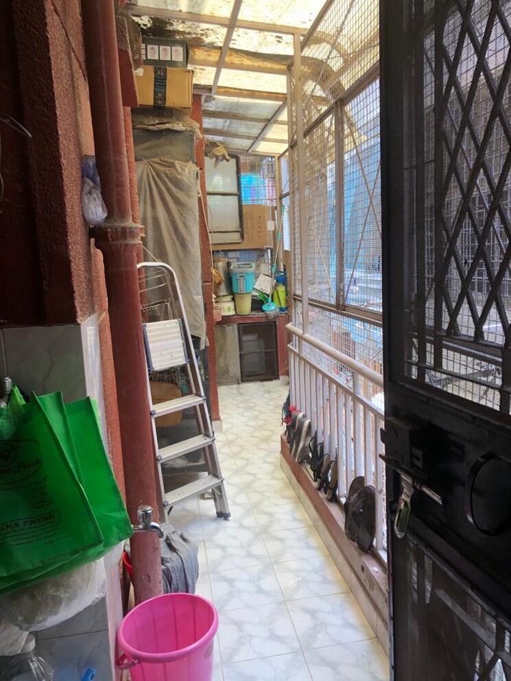 Balcony, vasant kunj 2 Bedroom 1200 Sq.Ft. Apartment In Vasant Kunj Delhi 8307400