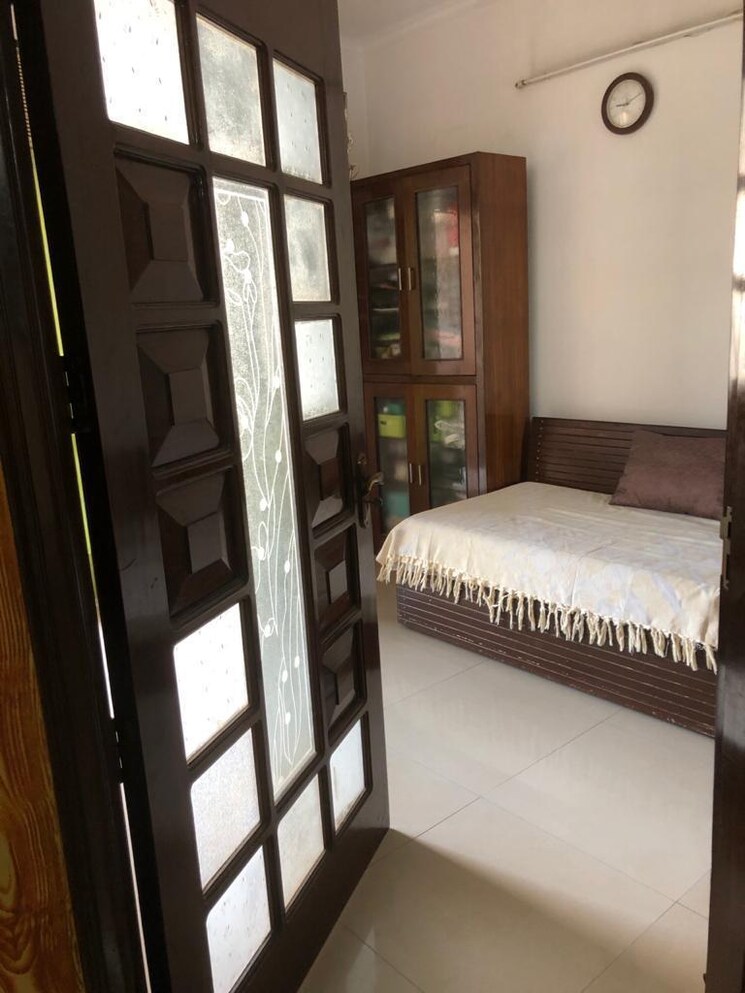 Bedroom, vasant kunj 2 Bedroom 1200 Sq.Ft. Apartment In Vasant Kunj Delhi 8307400