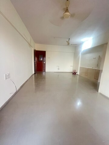 Room in 2 BHK Apartment at Om Sai Charan CHS, Borivali West – for Rent