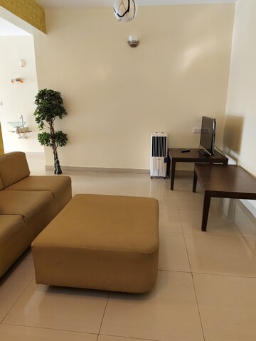 Living Room in 2 BHK Apartment at Halasuru – for Rent