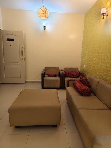 Living Room in 2 BHK Apartment at Halasuru – for Rent