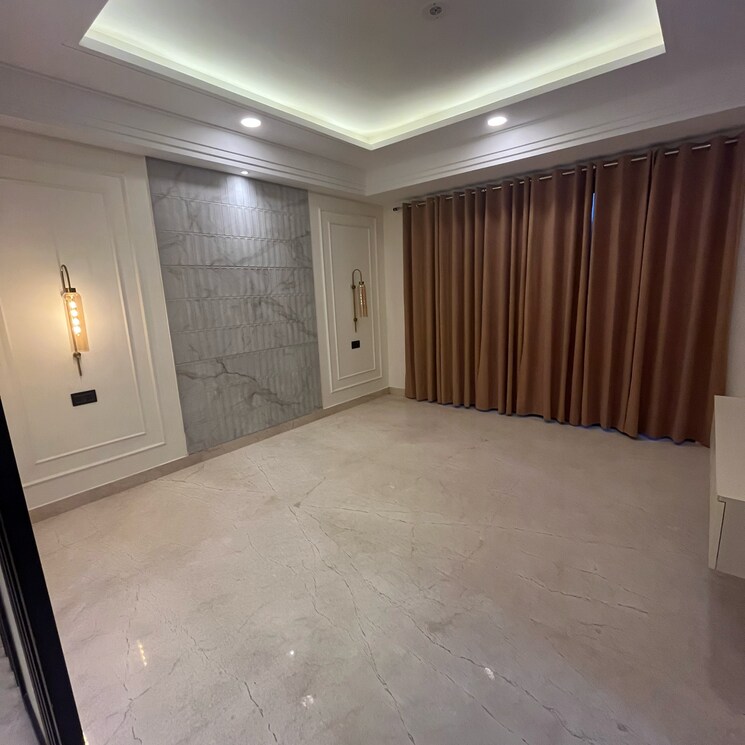 Room, bptp-astaire-gardens 4 Bedroom 270 Sq.Yd. Builder Floor In Sector 70a Gurgaon 8307436