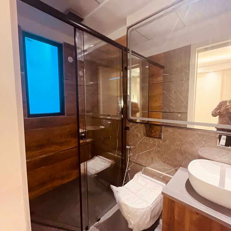 Bathroom, bptp-astaire-gardens 4 Bedroom 270 Sq.Yd. Builder Floor In Sector 70a Gurgaon 8307436