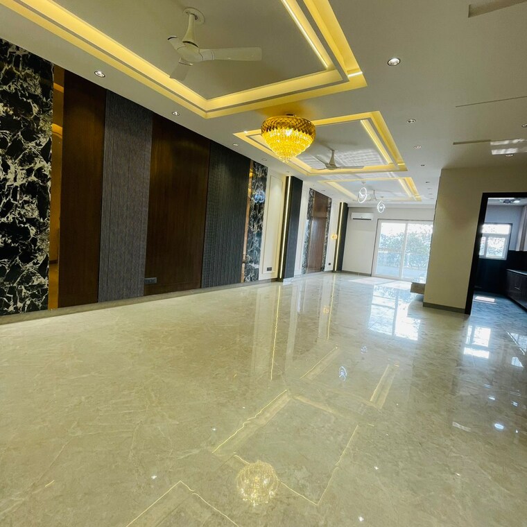  Parking, the-images-floors 3 Bedroom 263 Sq.Yd. Builder Floor In Sector 51 Gurgaon 8307450