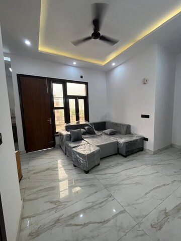Living Room in 1 BHK Builder Floor at Saket – for Rent
