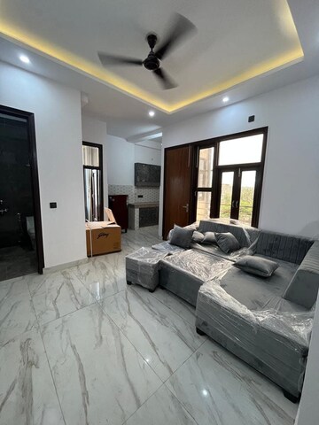 1 BHK Builder Floor For Rent in Saket