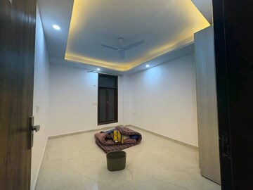 Bedroom in 2 BHK Builder Floor at Saket – for Sale
