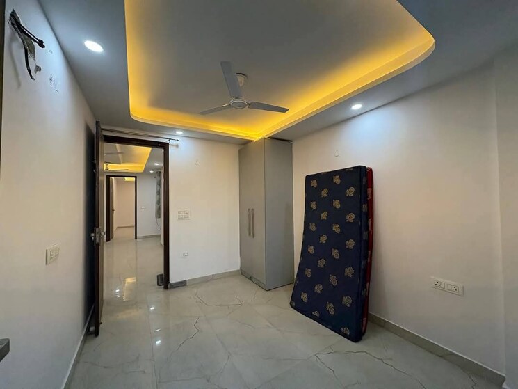 Room, saket 2 Bedroom 80 Sq.Yd. Builder Floor In Saket Delhi 8307520