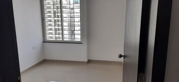 Room in 3 BHK Apartment at Mantra Moments, Moshi – for Rent