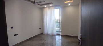 Room in 3 BHK Builder Floor at Safdarjang Enclave – for Rent