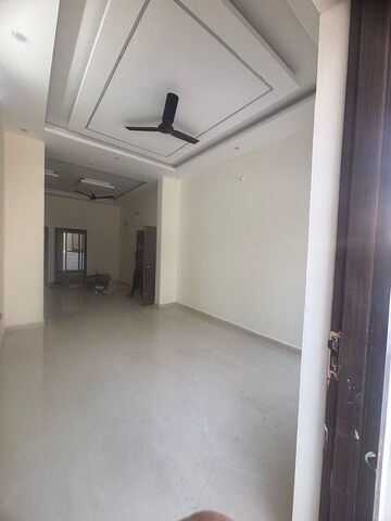 Room in 3 BHK Independent House at Sahastradhara Road – for Rent