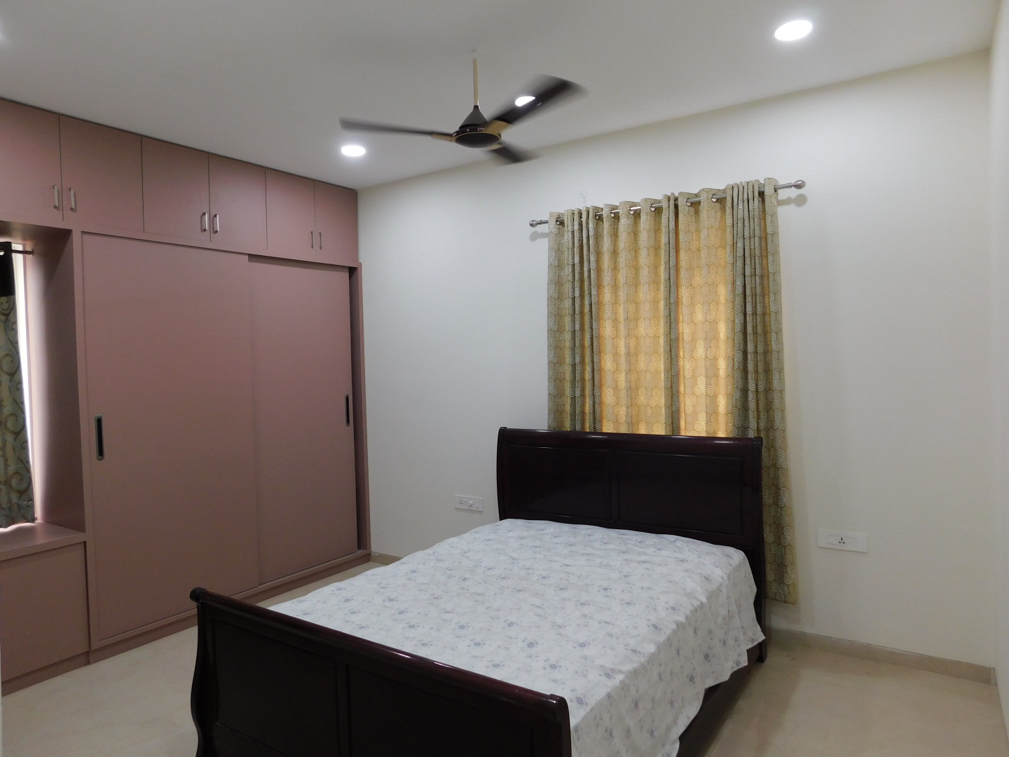 Bedroom in 4 BHK Villa at Hallmark County, Osman Nagar – for Rent