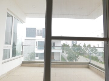 Room in 4 BHK Villa at Hallmark County, Osman Nagar – for Rent