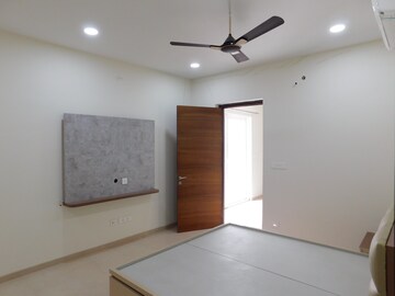 Room in 4 BHK Villa at Hallmark County, Osman Nagar – for Rent