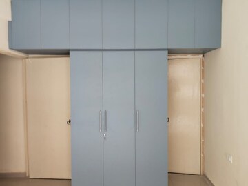 Room in 2 BHK Apartment at Pyramid Elite, Sector 86 – for Rent