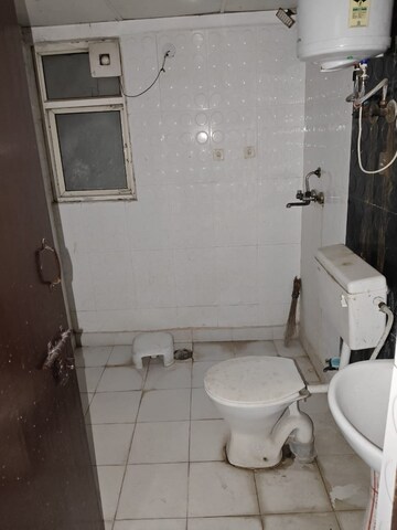 Bathroom in 4 BHK Apartment at 3C Lotus 300, Sector 107 – for Rent