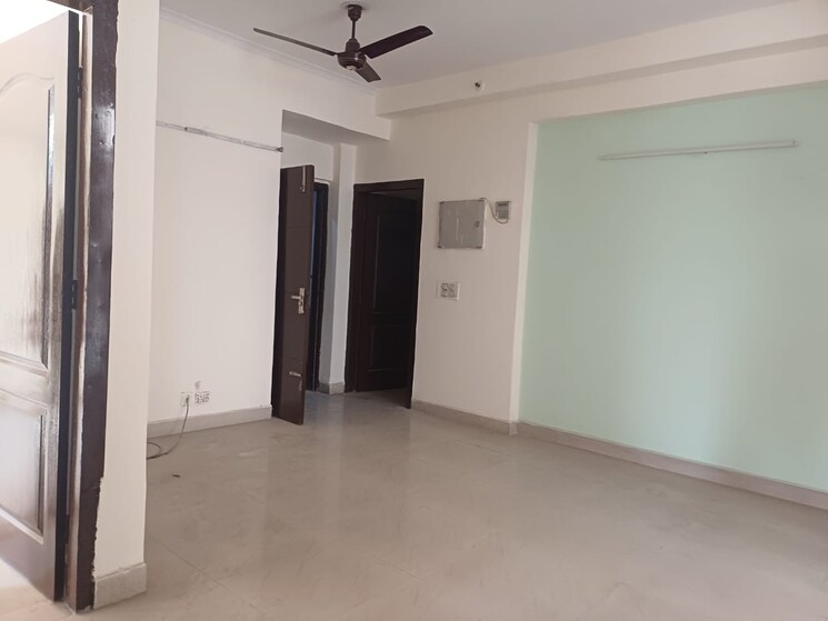 Room, amrapali-zodiac 3 Bedroom 1325 Sq.Ft. Apartment In Sector 120 Noida 8307673