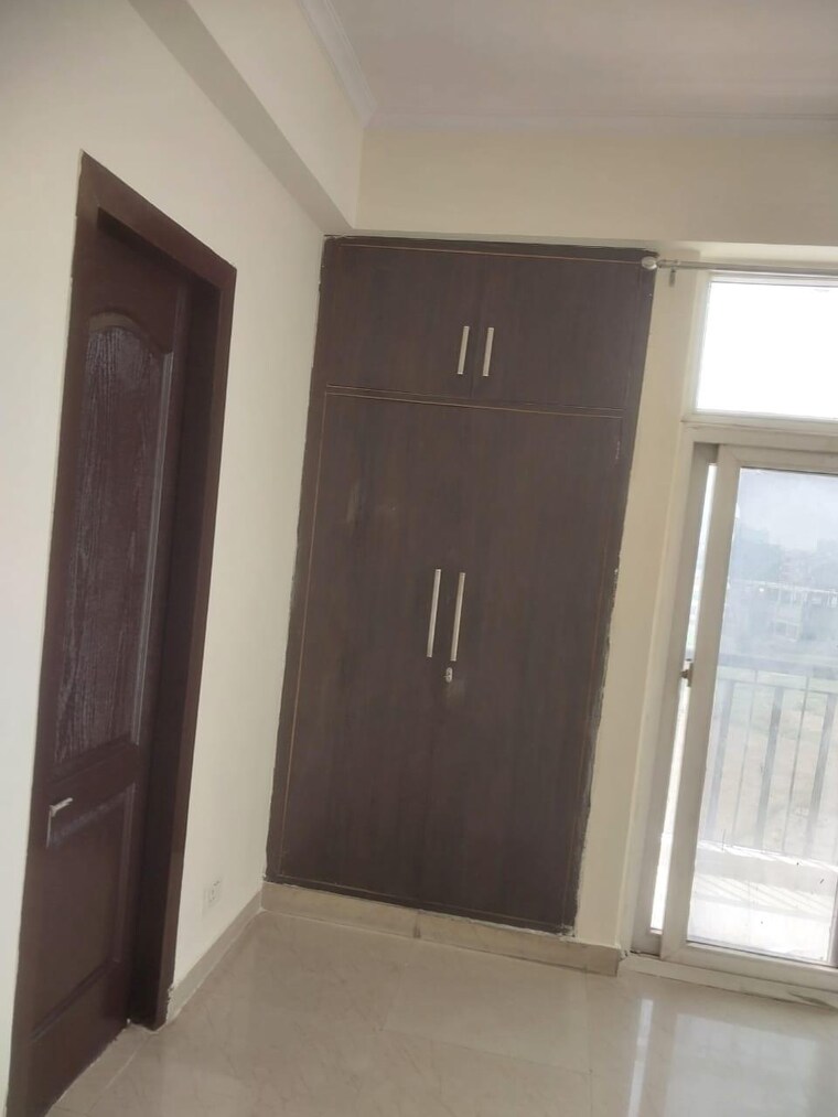 Room, amrapali-zodiac 3 Bedroom 1325 Sq.Ft. Apartment In Sector 120 Noida 8307673