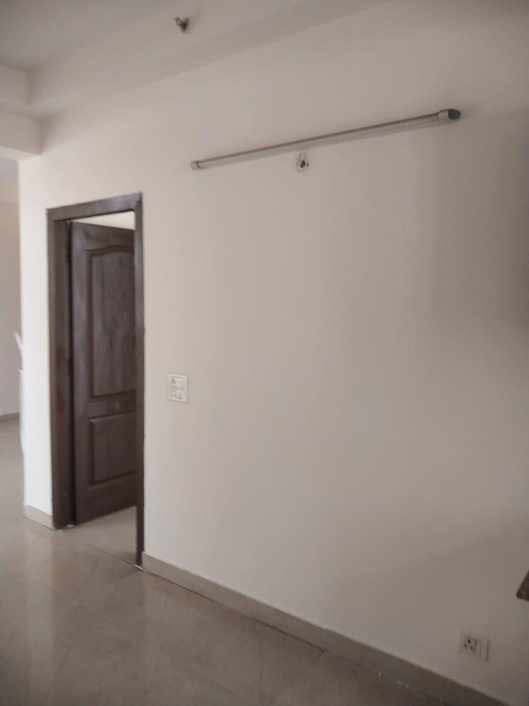 Room, amrapali-zodiac 3 Bedroom 1325 Sq.Ft. Apartment In Sector 120 Noida 8307673