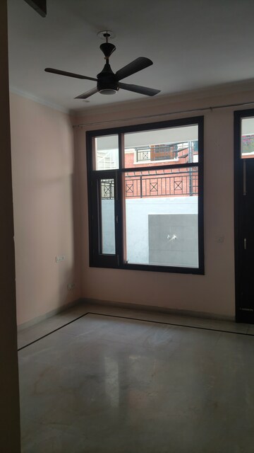 Room in 3.5 BHK Villa at Sector 21 – for Sale
