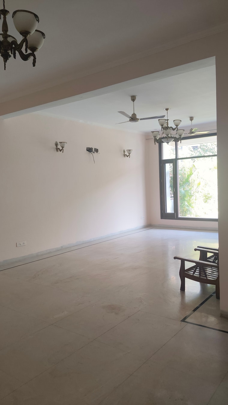 Room, sector 21 3.5 Bedroom 162 Sq.Yd. Villa In Sector 21 Panchkula 8307720