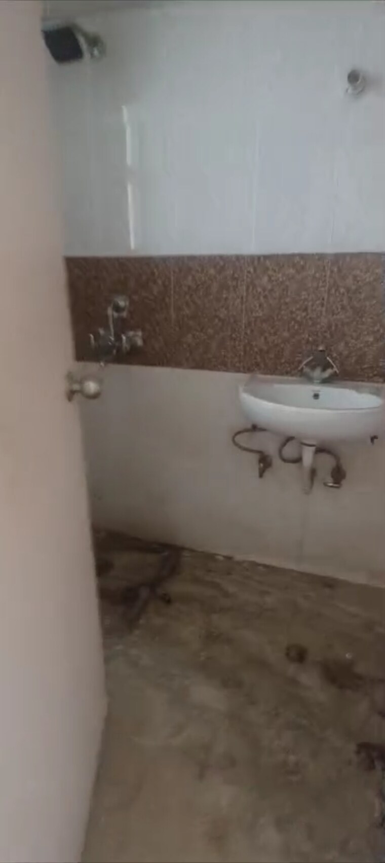 Bathroom, nitishree-aura-chimera 2 Bedroom 1125 Sq.Ft. Apartment In Raj Nagar Extension Ghaziabad 8307734