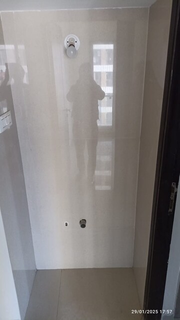 2 BHK Apartment For Rent in Shree Ramdev Ritu Heights, Mira Road