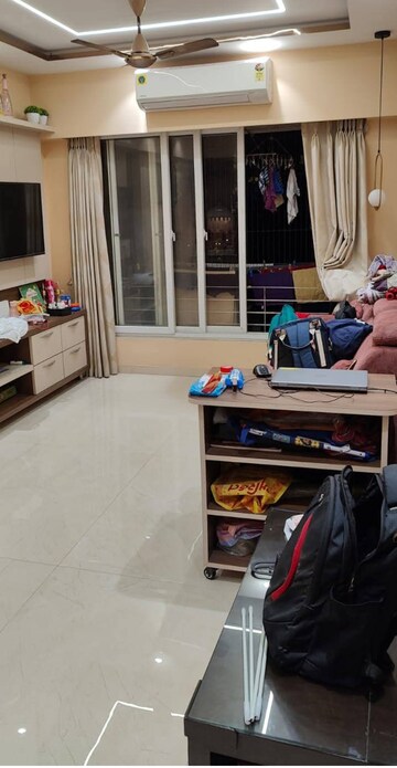 1 BHK Apartment For Rent in Ruparel Elara, Kandivali West