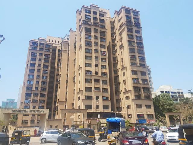 2 BHK + Pooja Room Apartment For Sale in Palash Towers