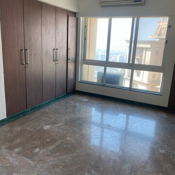 Study Room in 3.5 BHK Apartment at Powai – for Rent