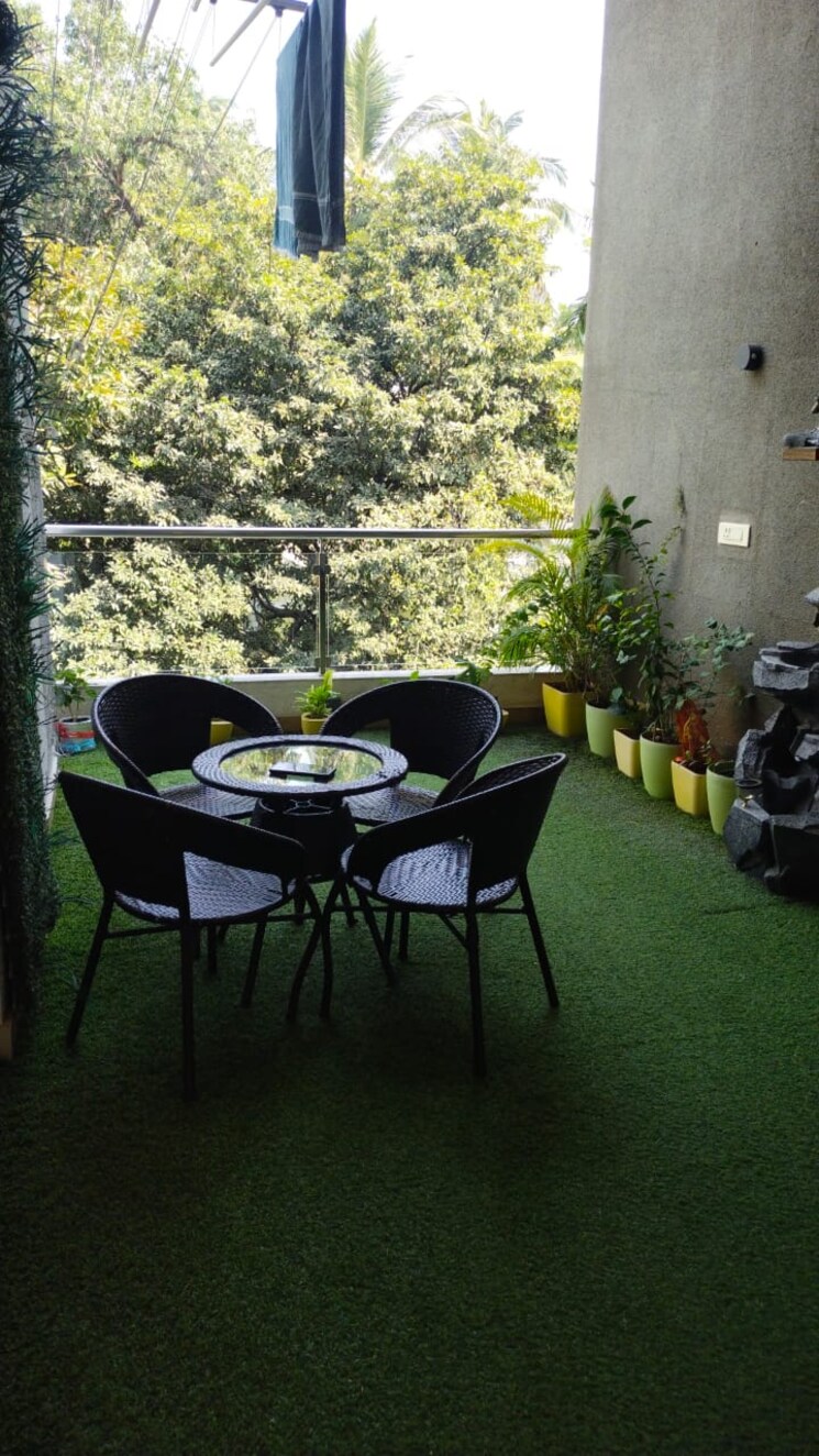 Master Bedroom, yash-apartments-model-colony 3 Bedroom 1990 Sq.Ft. Apartment In Model Colony Pune 8307799