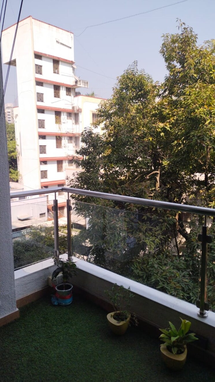 Balcony, yash-apartments-model-colony 3 Bedroom 1990 Sq.Ft. Apartment In Model Colony Pune 8307799