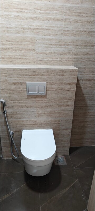 Bathroom in 4 BHK Apartment at Rajesh Raj Infinia, Malad West – for Rent