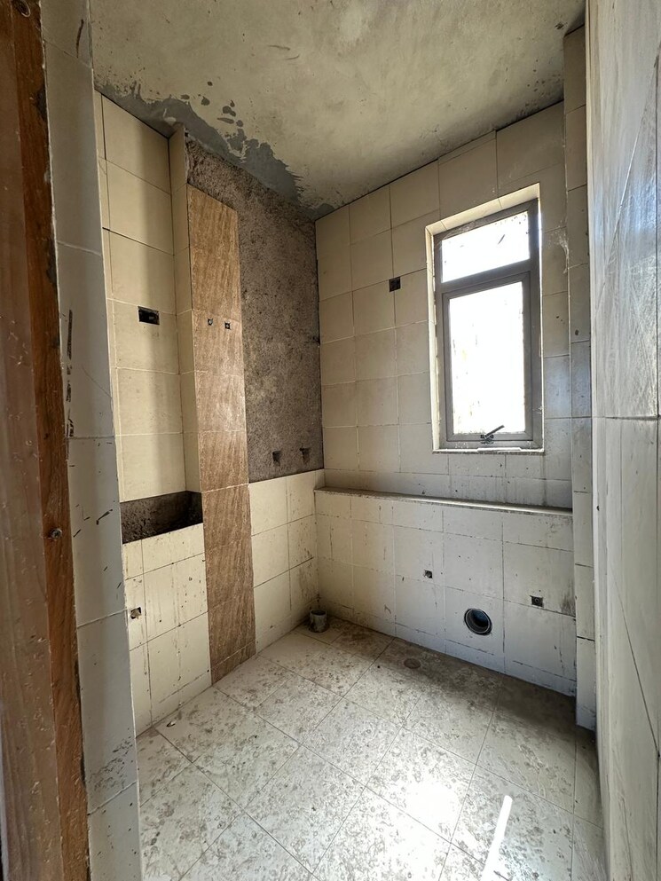 Kitchen, unitech-uniworld-gardens-2 2 Bedroom 997 Sq.Ft. Apartment In Sector 47 Gurgaon 8307853