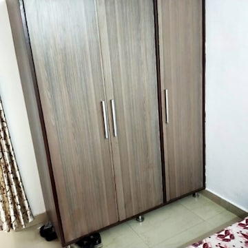Bedroom in 3 BHK Apartment at Vip Road – for Rent