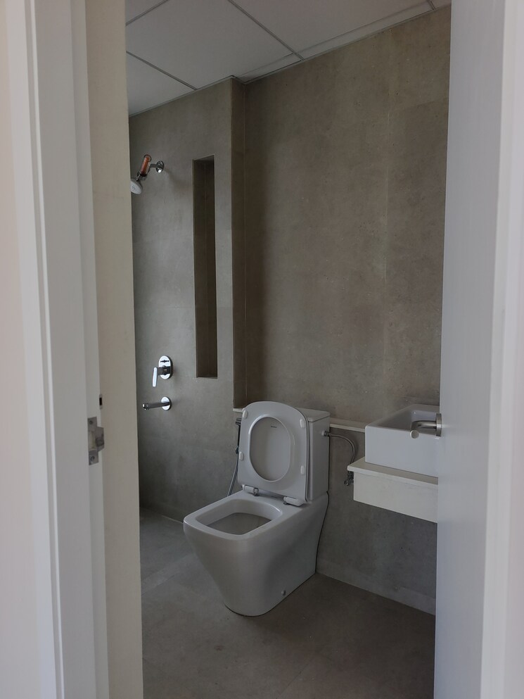 Bathroom, tata-serein 3 Bedroom 1040 Sq.Ft. Apartment In Pokhran Road No Two Thane 8307903