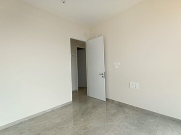 Room in 3 BHK Apartment at Tata Serein, Pokhran Road No Two – for Rent