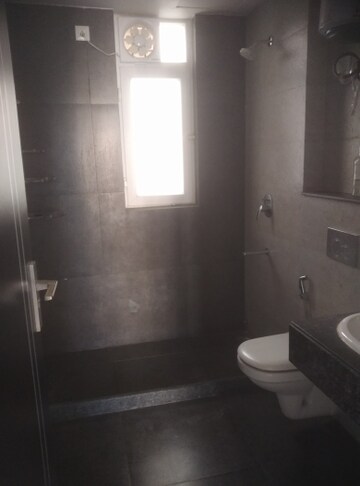 Bathroom in 2.5 BHK Apartment at Microtek Greenburg, Sector 86 – for Sale