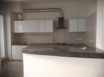 2.5 BHK Apartment For Sale in Microtek Greenburg, Sector 86