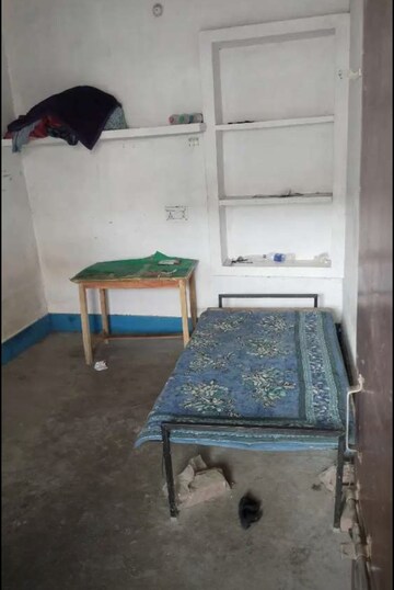 1 BHK Builder Floor For Rent in Aliganj
