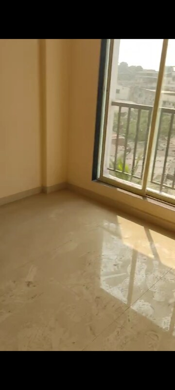 Room in 1 BHK Apartment at Ritu Gardenia, Naigaon East – for Rent