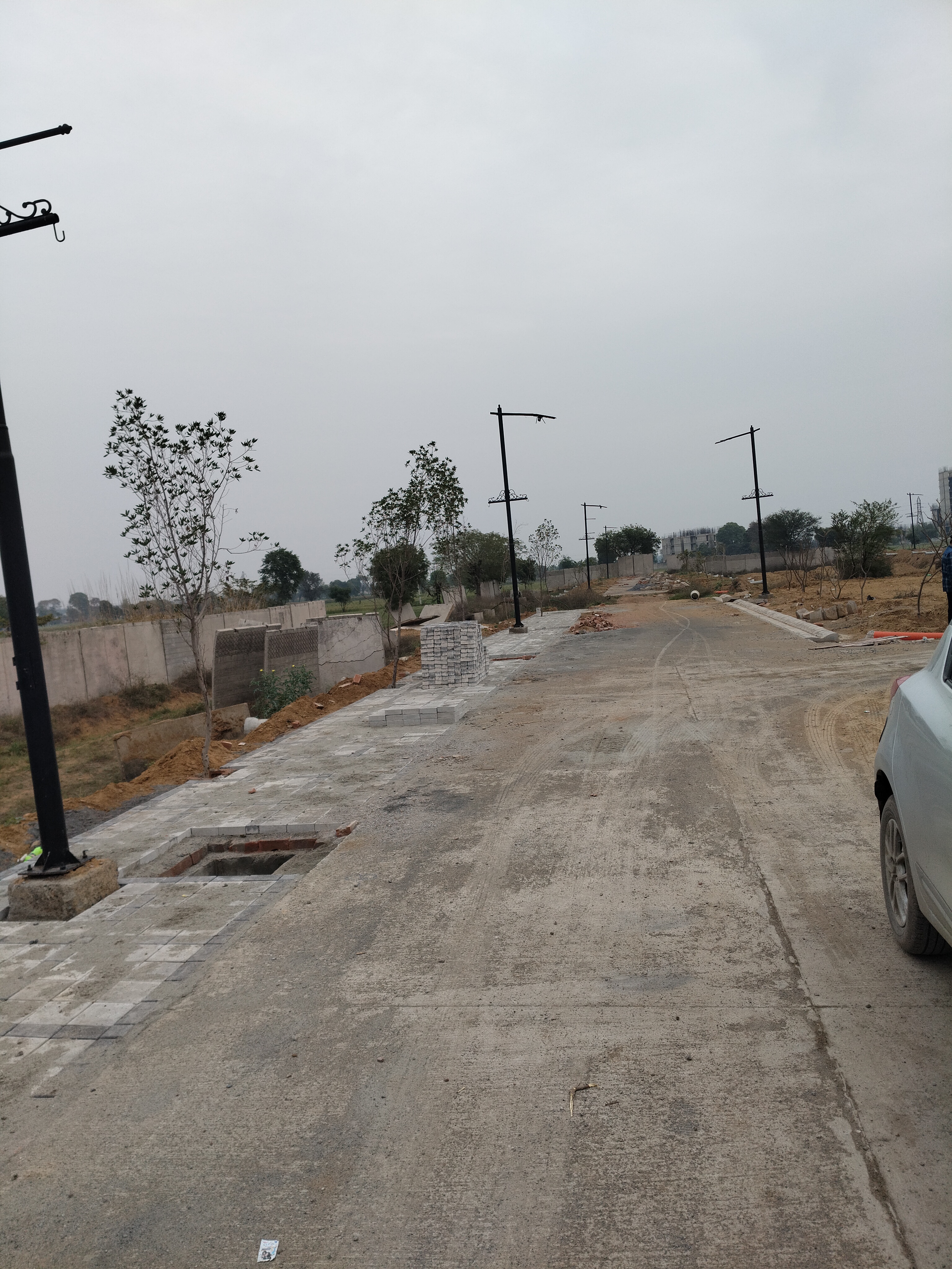 Plot For Sale in Raheja Akshara