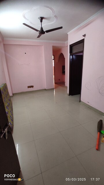 Master Bedroom in 2 BHK Builder Floor at Mehrauli – for Rent