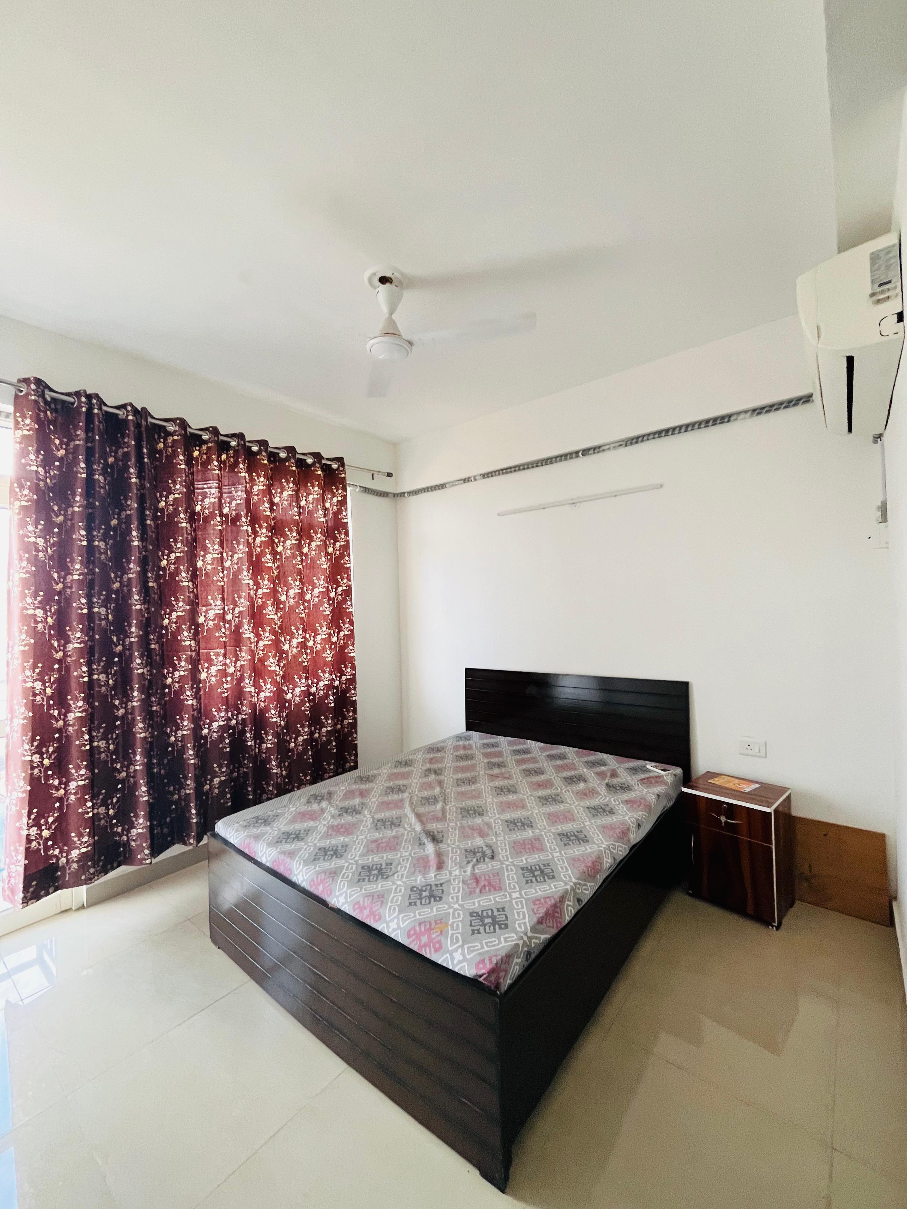2 BHK Apartment For Sale in Suncity Avenue 76