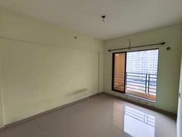 2 BHK Apartment For Sale in Rustomjee Global City